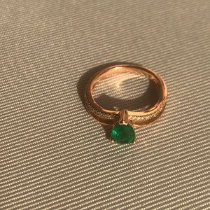 14K Emerald Ring EUC
